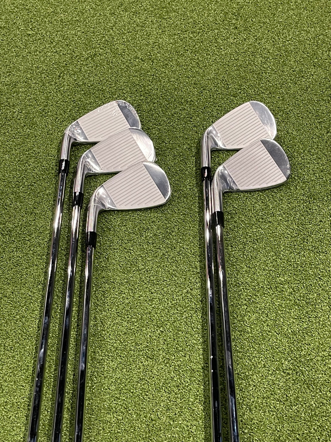 Callaway Quantum Max Irons 6–PW – Regular Flex – Ex-Display