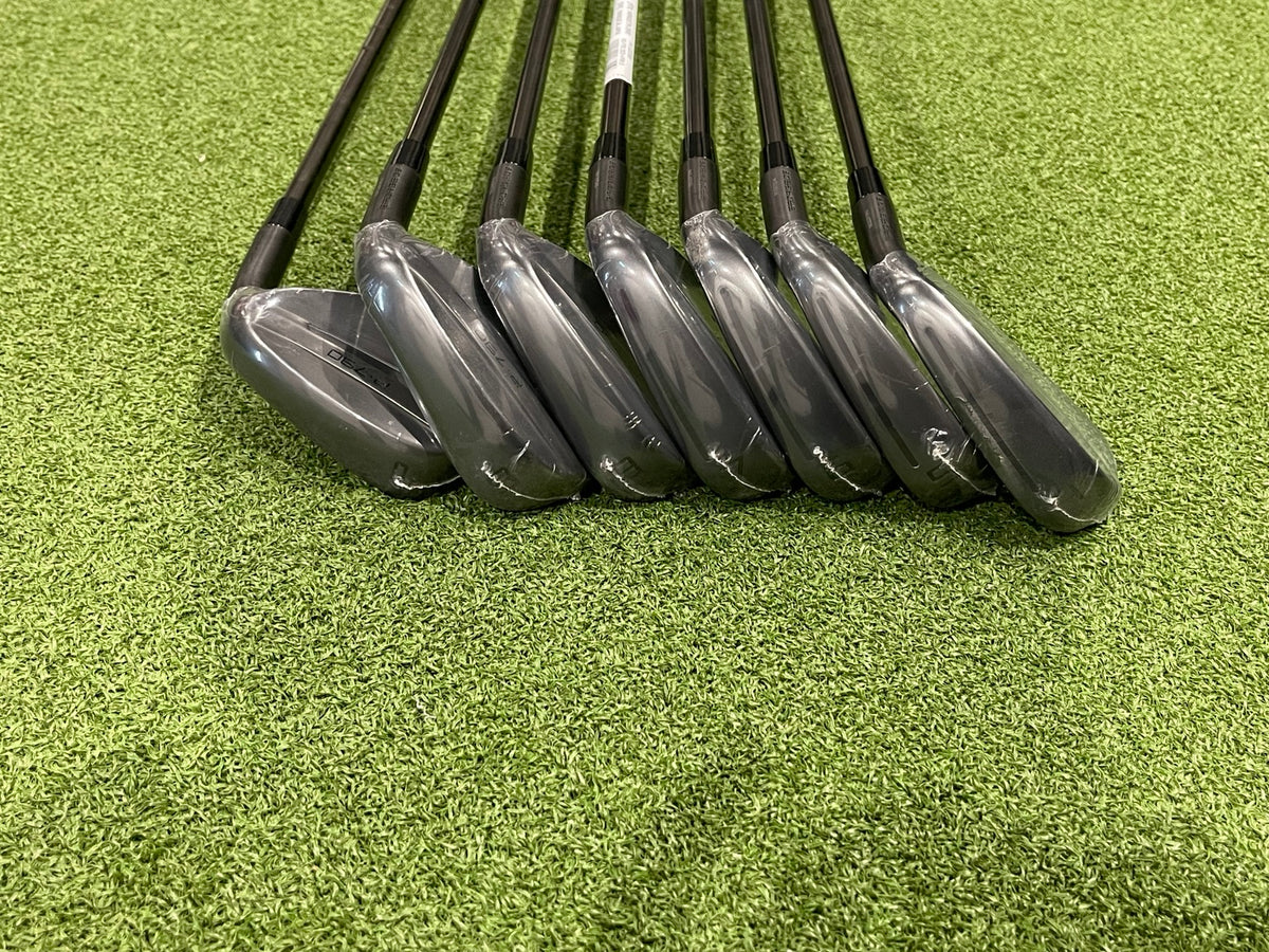 TaylorMade P790 Shadowfall Limited Edition Irons 4–PW – Stiff Flex – Ex-Display