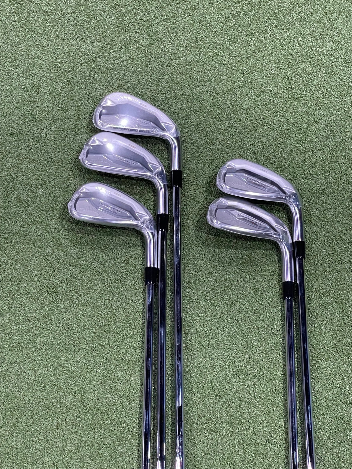 Callaway Quantum Max Irons 6–PW – Regular Flex – Ex-Display